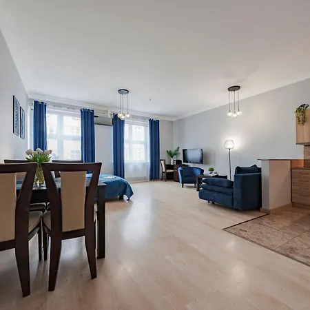 Amber Apartment *